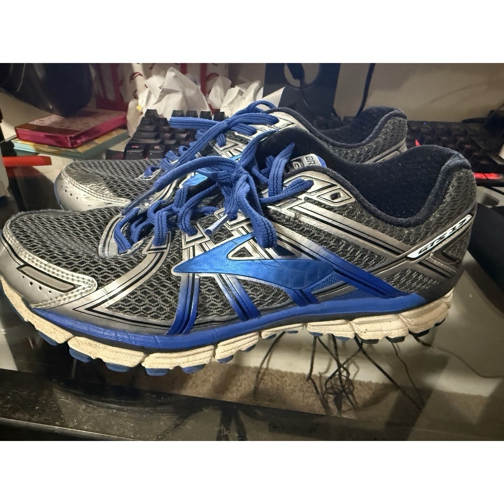 Brooks GTS‎ 17 Seventeen Runners Men's Sneakers Size US M 9